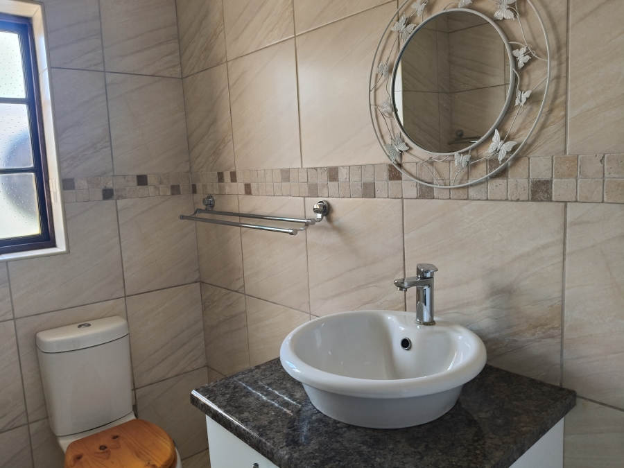 3 Bedroom Property for Sale in Wavecrest Eastern Cape